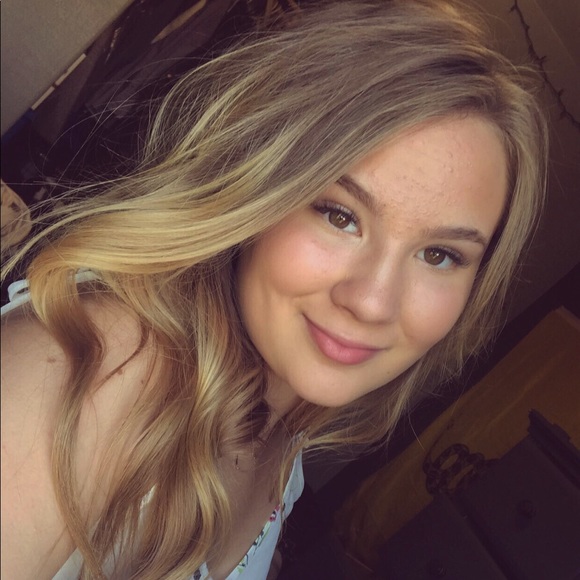 Meet your Posher, Kylee - Picture 1 of 1